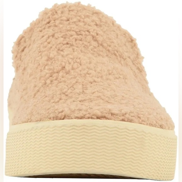 Toms NWOB Blush Color Sunset Faux Shearling Fuzzy Furry Slip On Boat Shoes sz 7 - Picture 10 of 13